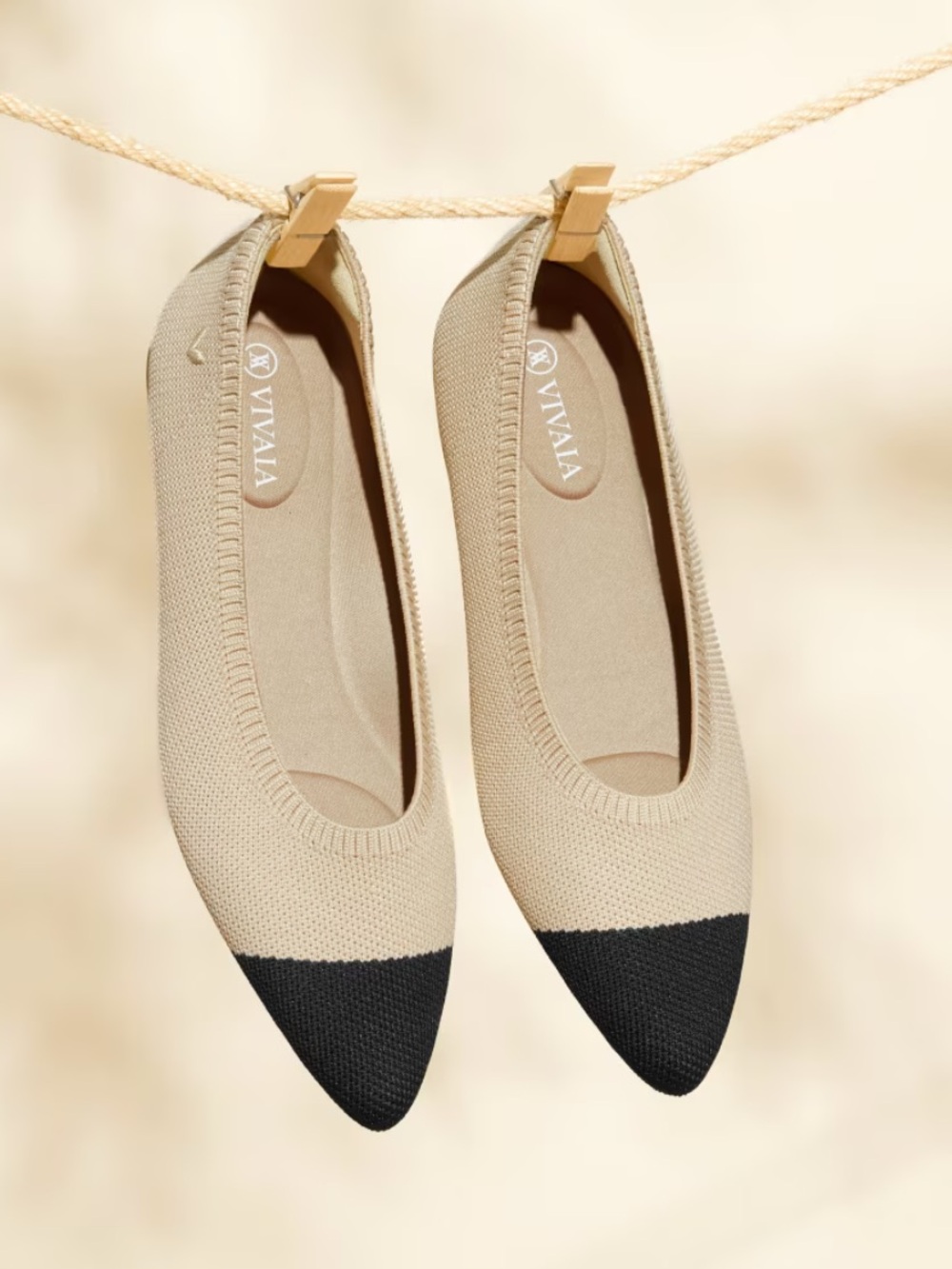 NWOT VIVAIA Pointed-Toe Ballet Flats Aria 5 Almond and Black Size 8.5